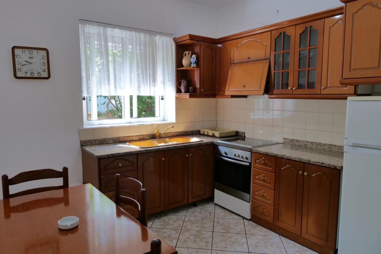 Vita Apartment - Spacious Garden And Balcony 5 Min To Beach & Center Ksamil Kültér fotó