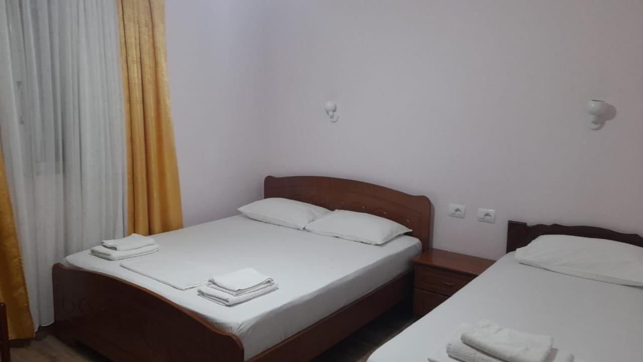 Vita Apartment - Spacious Garden And Balcony 5 Min To Beach & Center Ksamil Kültér fotó