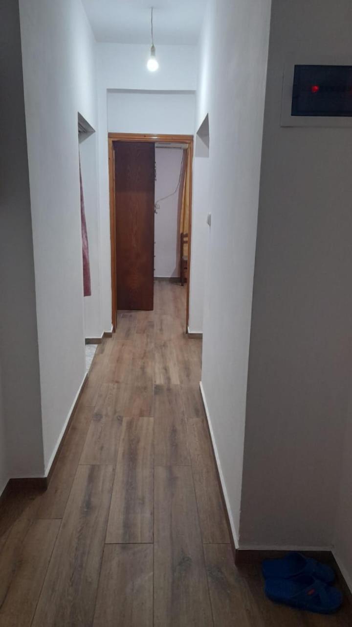 Vita Apartment - Spacious Garden And Balcony 5 Min To Beach & Center Ksamil Kültér fotó